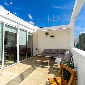 Homestay Un Lugar House Canteras - Coliving, Las Palmas de Gran Canaria