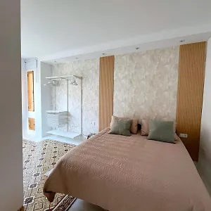  Apartamento Trianasuites