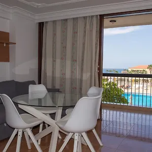 https://copacabana-2.tenerifehoteles.net